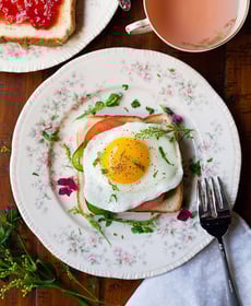 marketplace-egg-bread